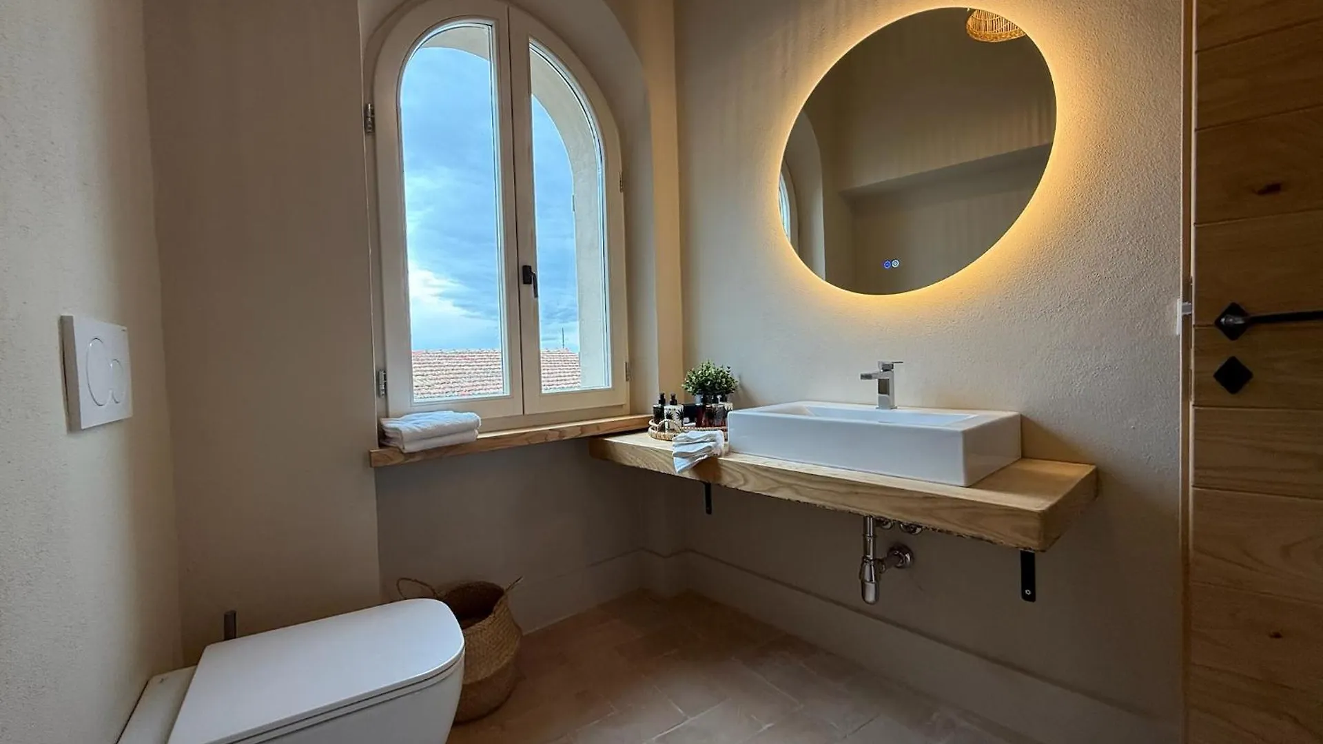 Conti Di San Bonifacio - Tuscan Townhouse Montemassi Aparthotel