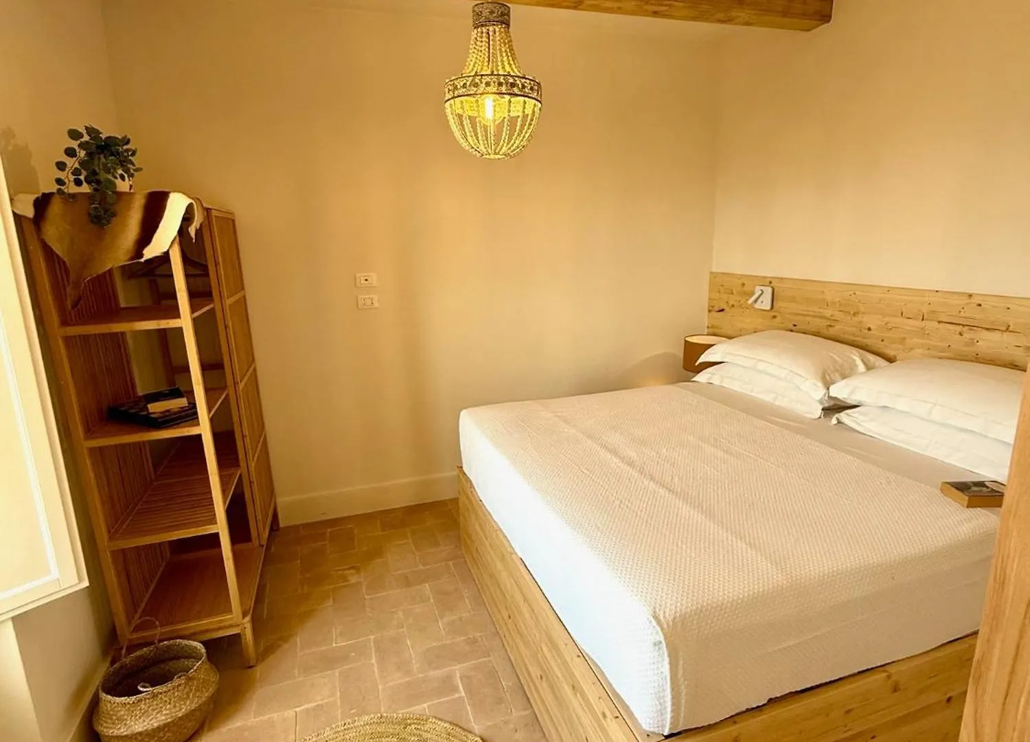 Conti Di San Bonifacio - Tuscan Townhouse Montemassi Aparthotel
