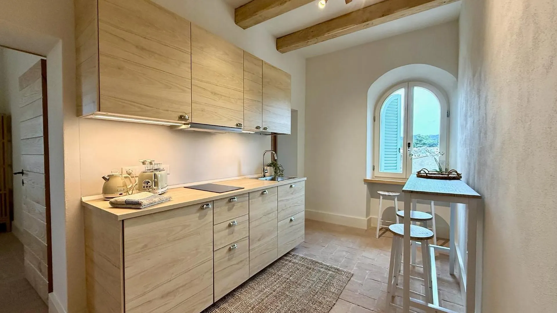 Aparthotel Conti Di San Bonifacio - Tuscan Townhouse Montemassi