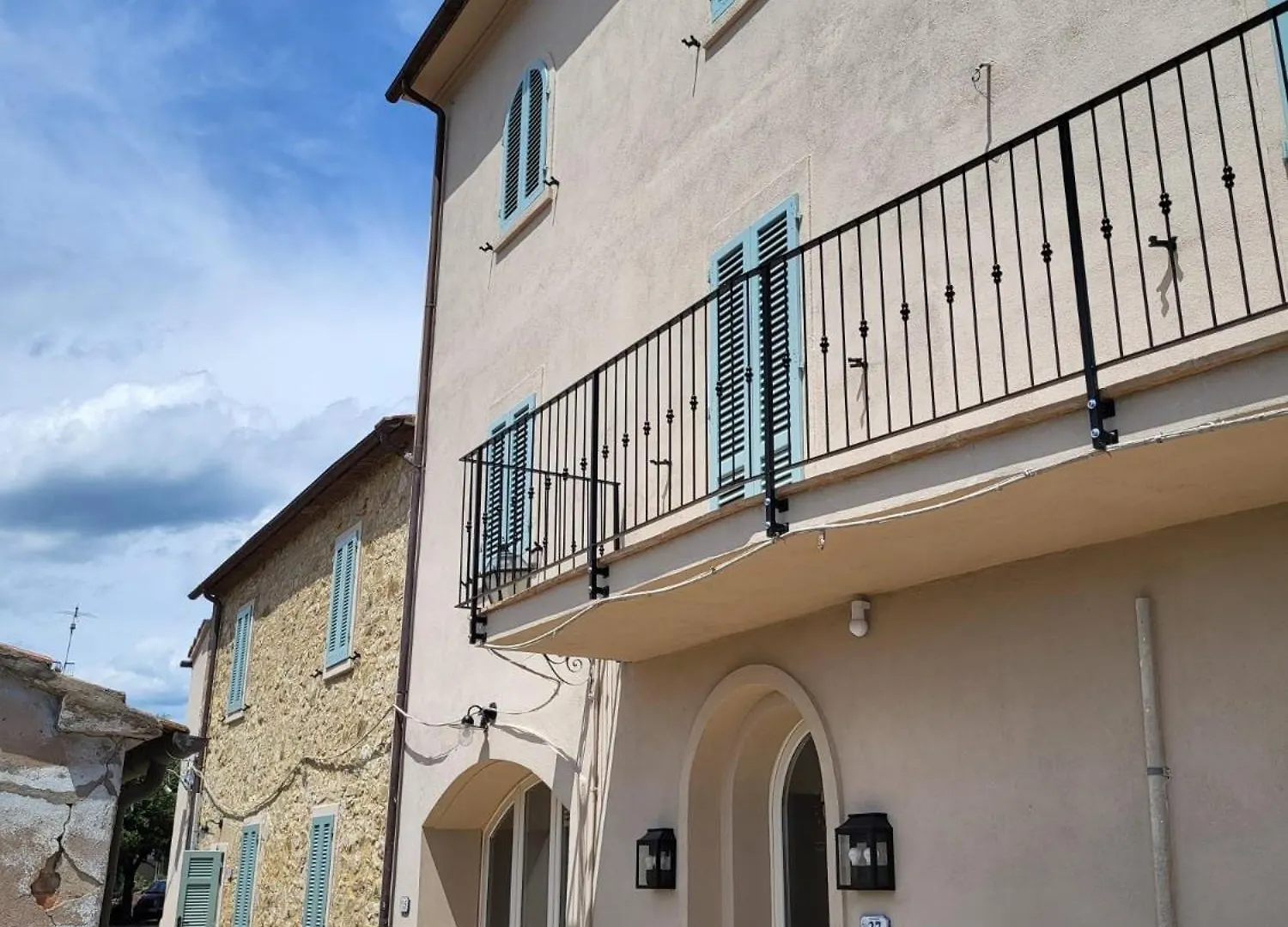 Conti Di San Bonifacio - Tuscan Townhouse Montemassi Italy